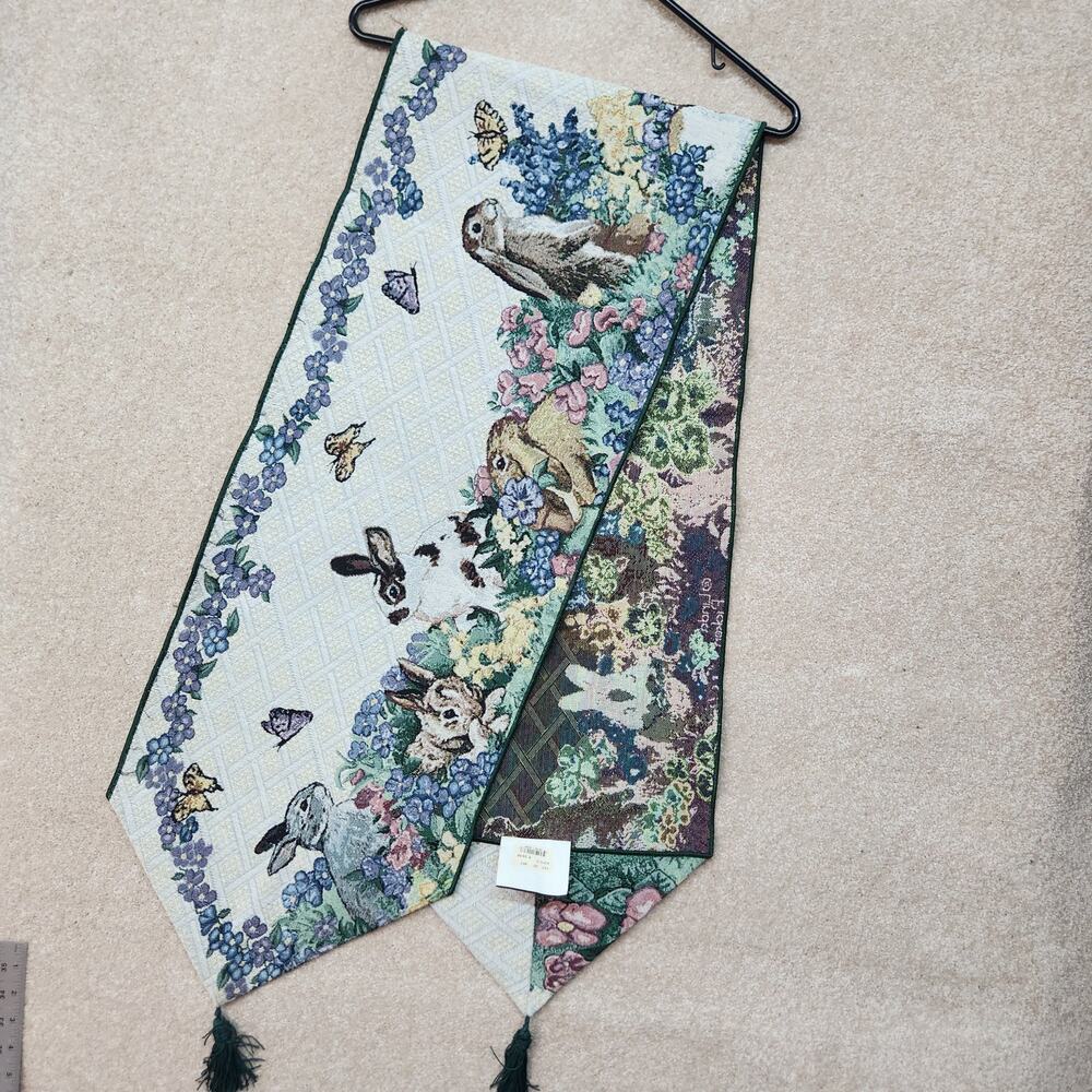 Beautiful Vintage Linda Picken Spring Bunny Easter Table Runner